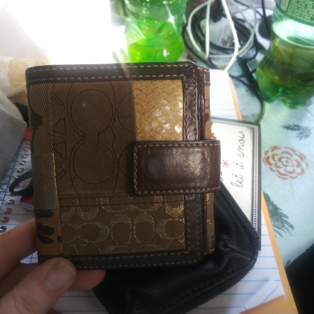 Coach wallet - Picture 2 of 2